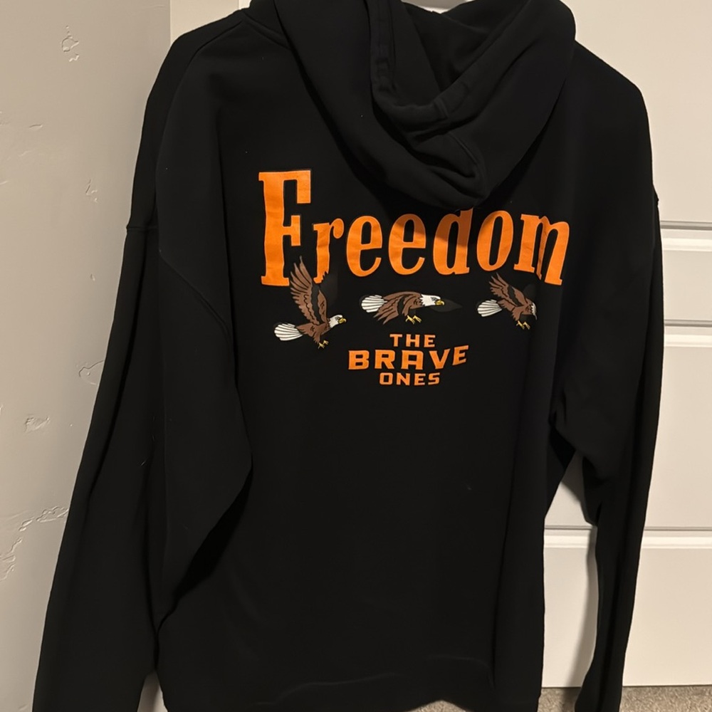 The Brave Ones - “Freedom” Black & Orange Hoodie … size XL. In great condition - Picture 5 of 6